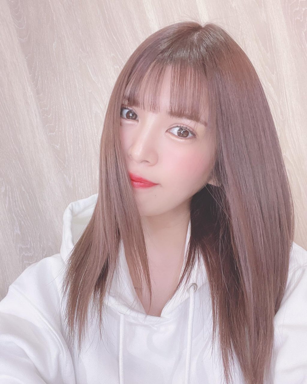 星二代女星坂口杏里自爆AV片酬!出道作品赚进数亿日圆收入