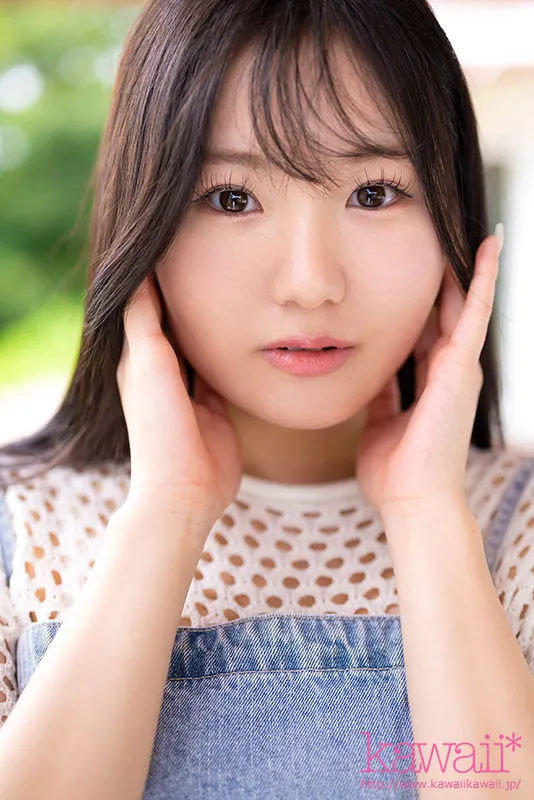 12月出道新人AV女优三连发!深喉口交×骑乘位特技的巨乳美少女参战