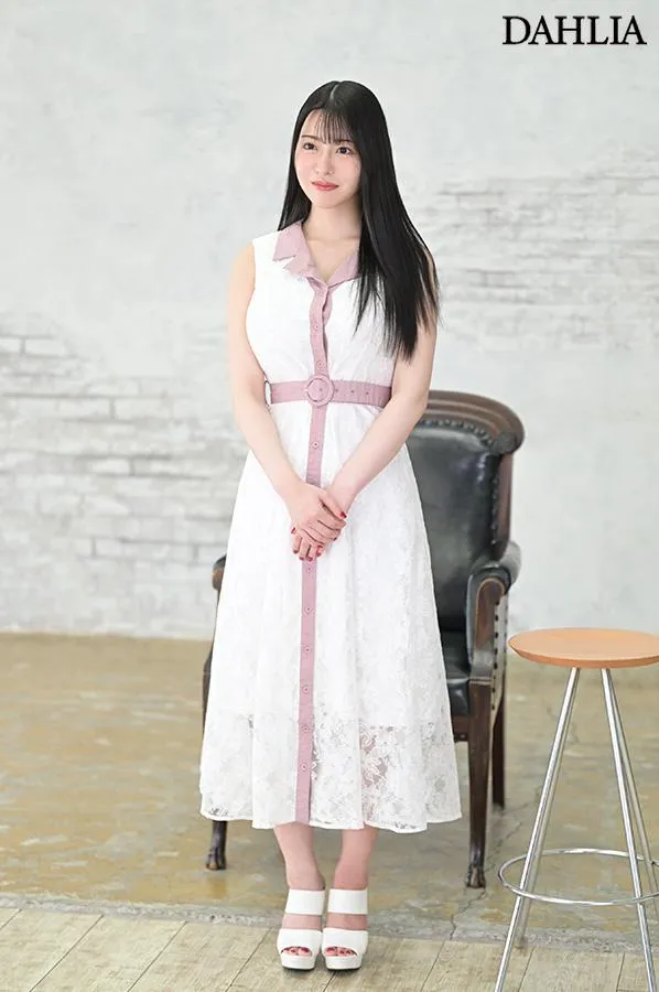 【9月出道新人AV女优】朝海汐,情妇魅力爆棚的I级巨乳OL
