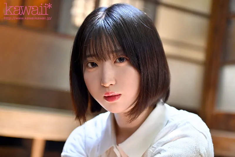 12月出道新人AV女优三连发!深喉口交×骑乘位特技的巨乳美少女参战